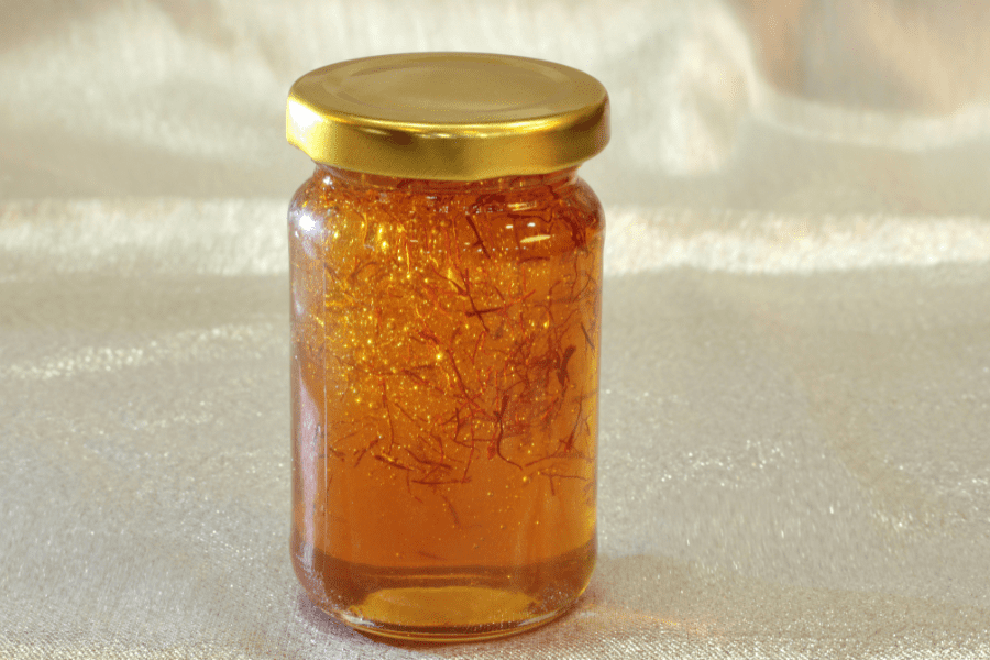 Saffron-Ngam-Mat-Ong